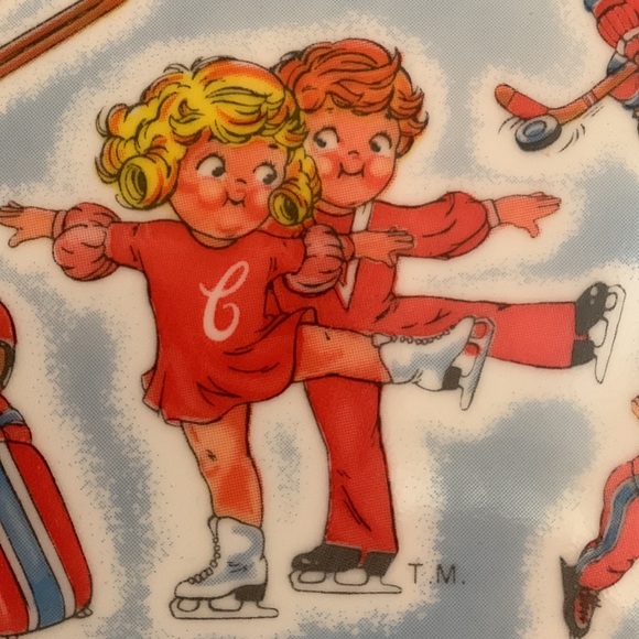 2 Campbell Soup Bowl Winter Olympics - Picture 10 of 13